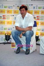 Sunny Deol at Shiksha NGO event in P and G Office on 5th Nov 2009 (15).JPG